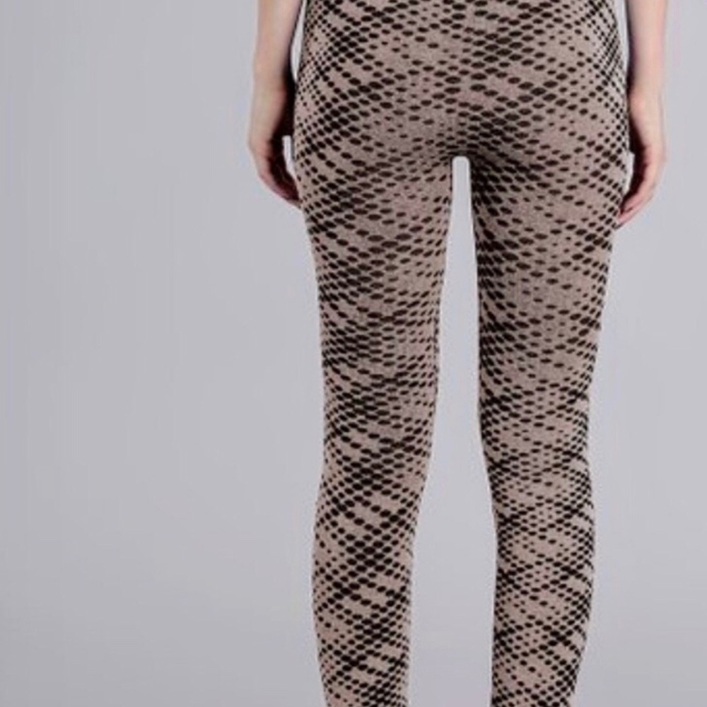 1 LEFT❗️Avocado Stretchy Tan & Black Leggings OSFM - Picture 2 of 6